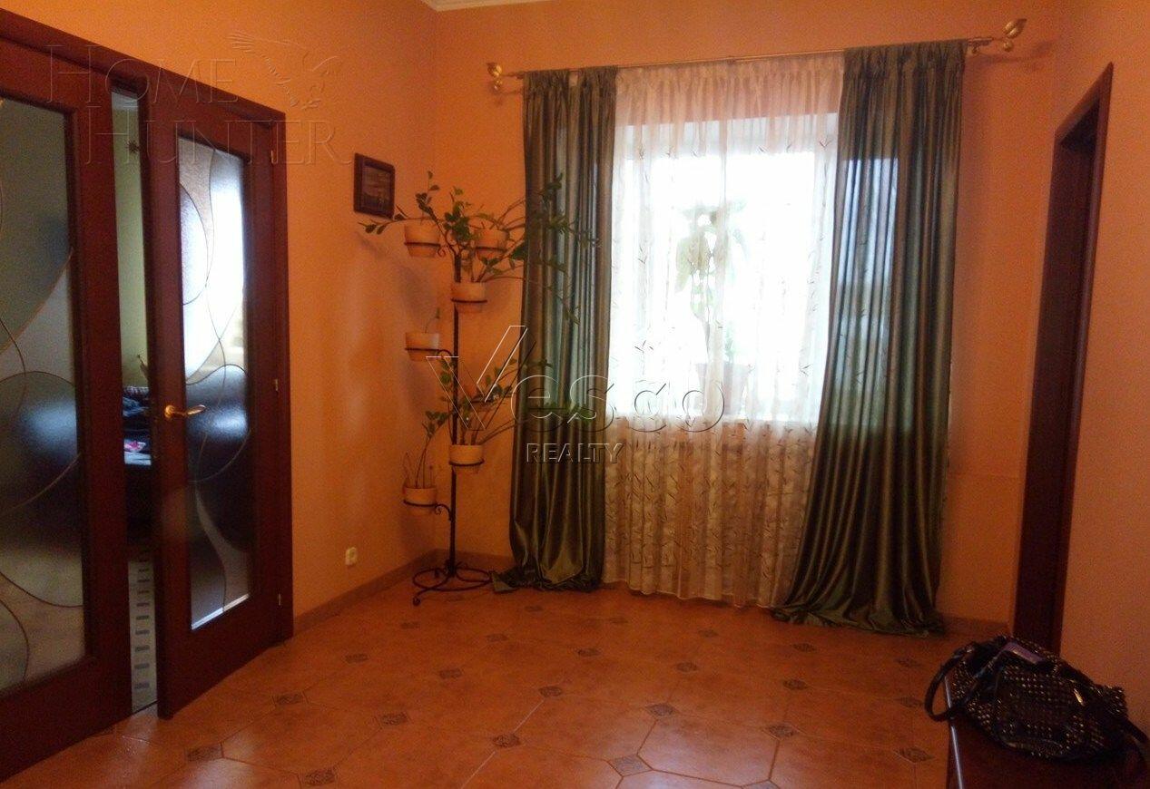 2-этажный таунхаус 309 м² с отделкой