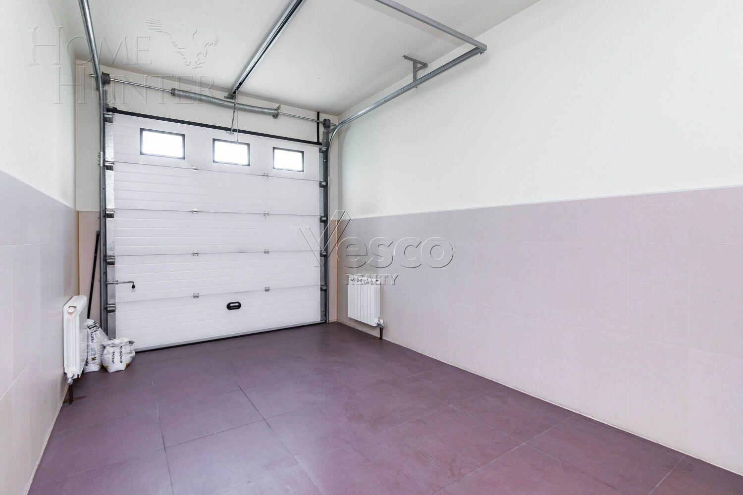 3-этажный таунхаус 350 м² с отделкой