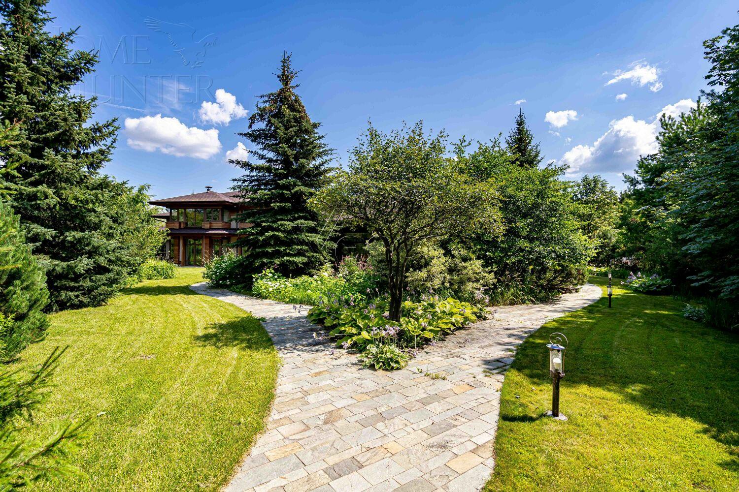 2-этажный коттедж 1 377 м² с отделкой