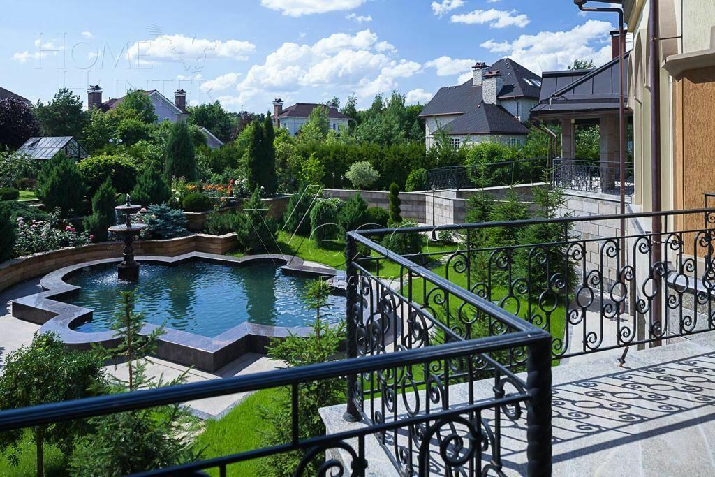 2-этажный коттедж 1 700 м² с отделкой