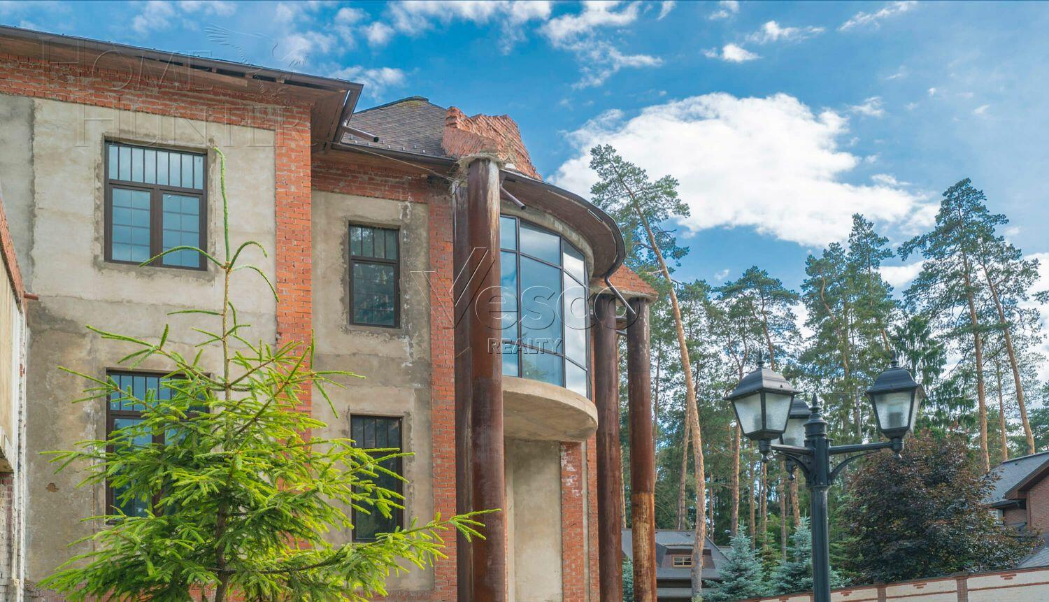 2-этажный коттедж 950 м² без отделки