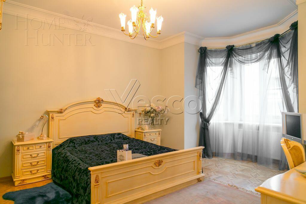 3-этажный коттедж 790 м² с отделкой