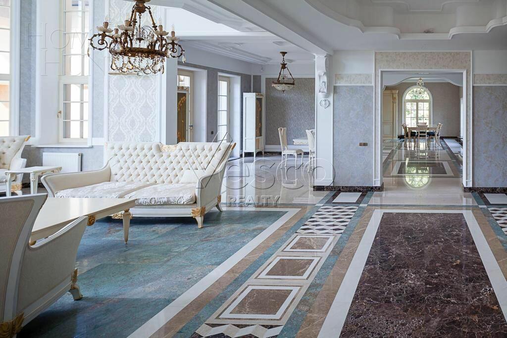 2-этажный коттедж 1 700 м² с отделкой