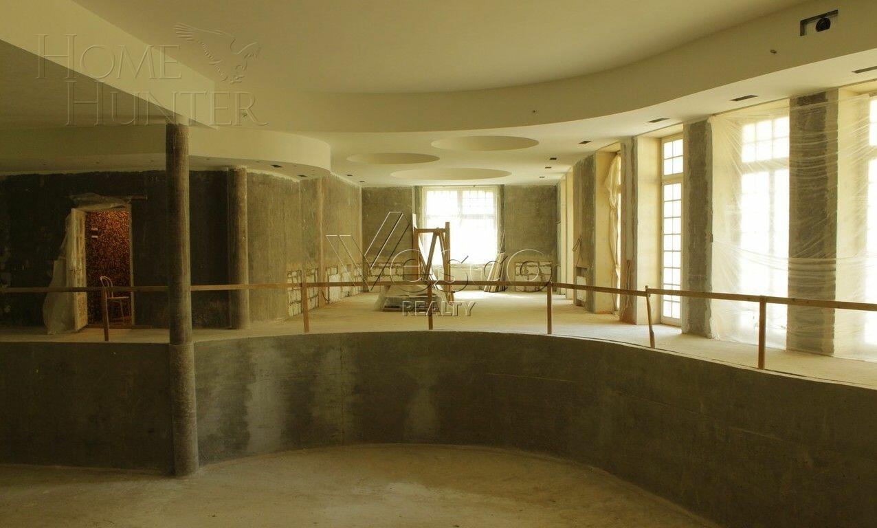 2-этажный коттедж 3 100 м² без отделки