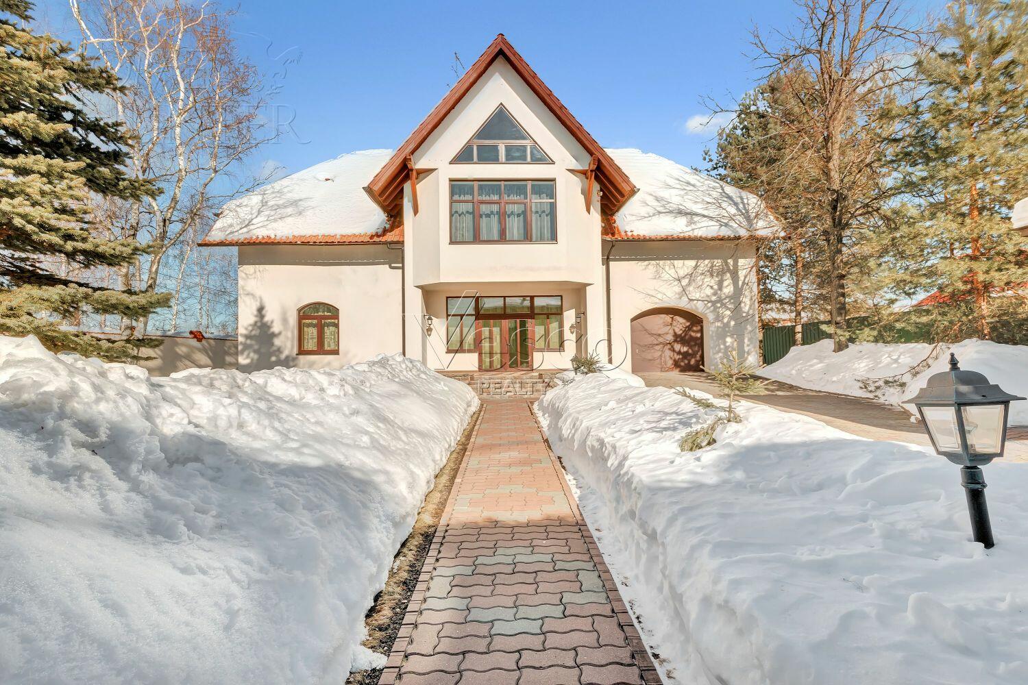 2-этажный коттедж 322 м² с отделкой