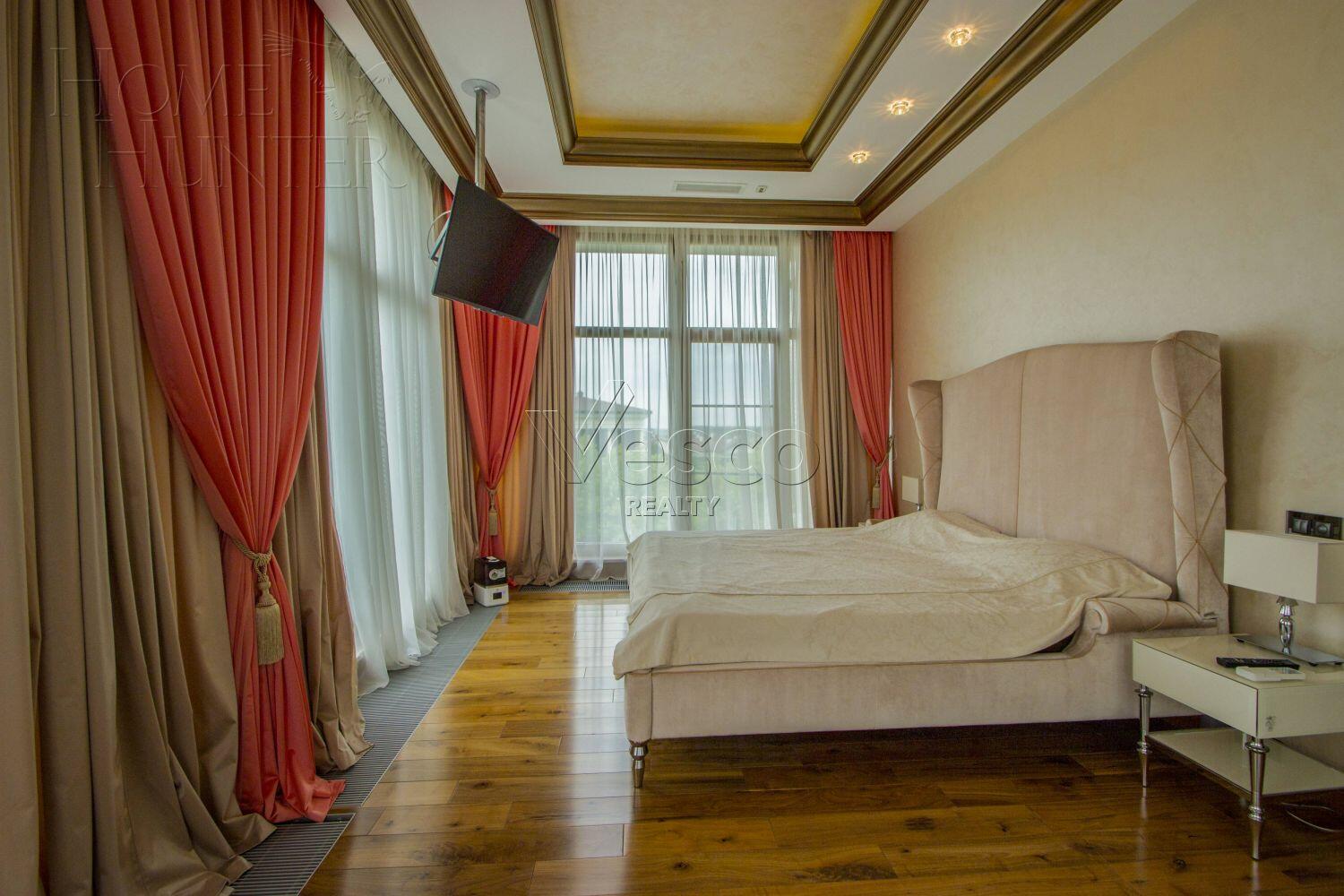 2-этажный коттедж 1 250 м² с отделкой