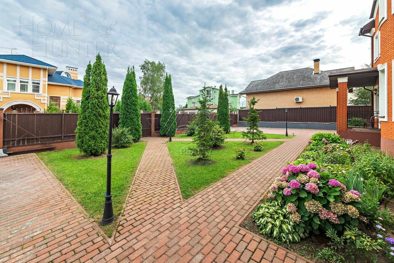 3-этажный коттедж 786 м² с отделкой