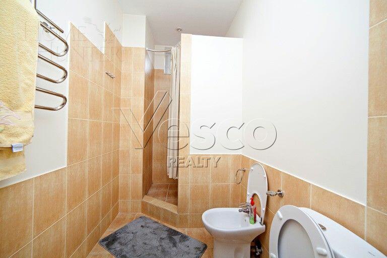 3-этажный таунхаус 450 м² с отделкой