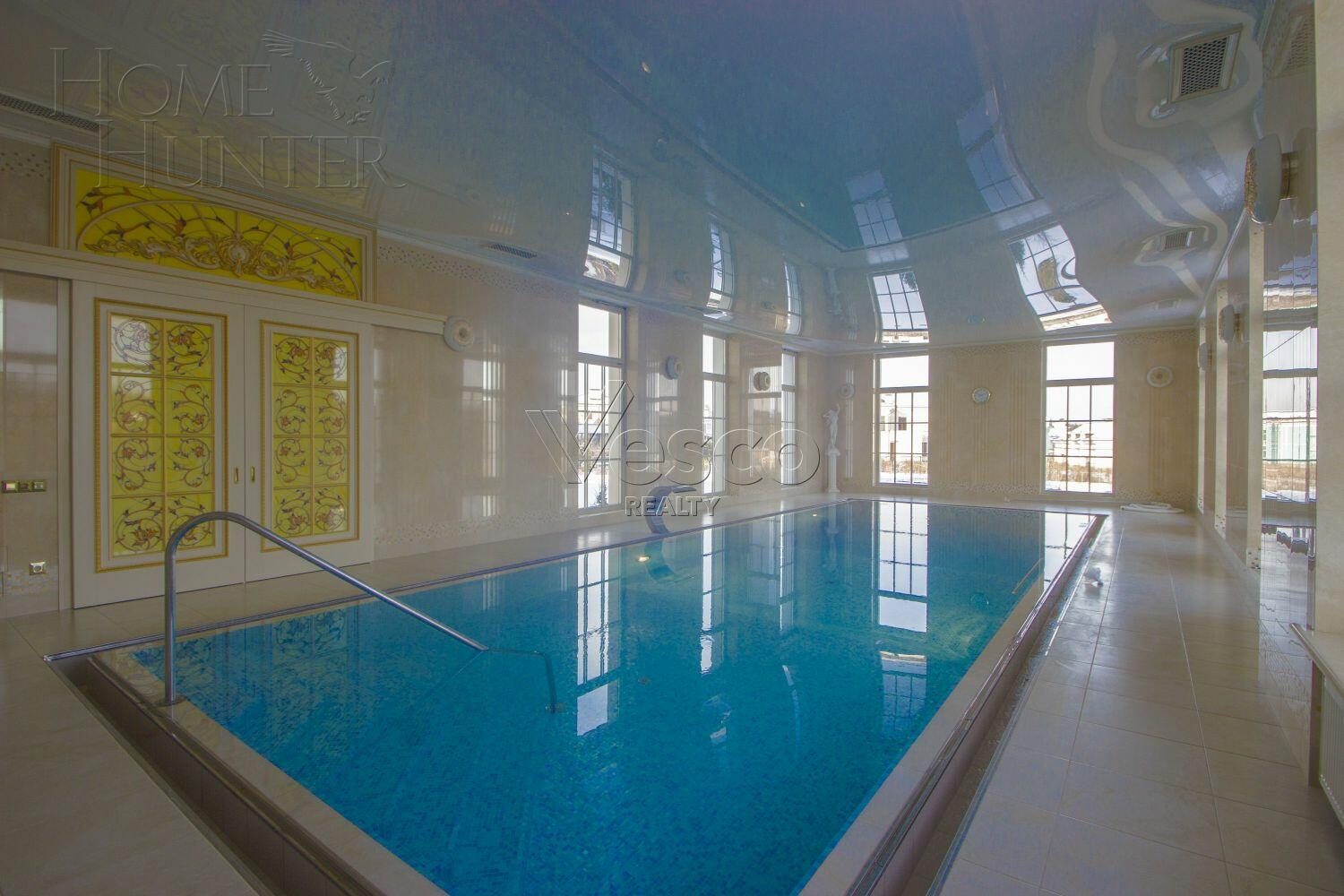 2-этажный коттедж 3 000 м² с отделкой