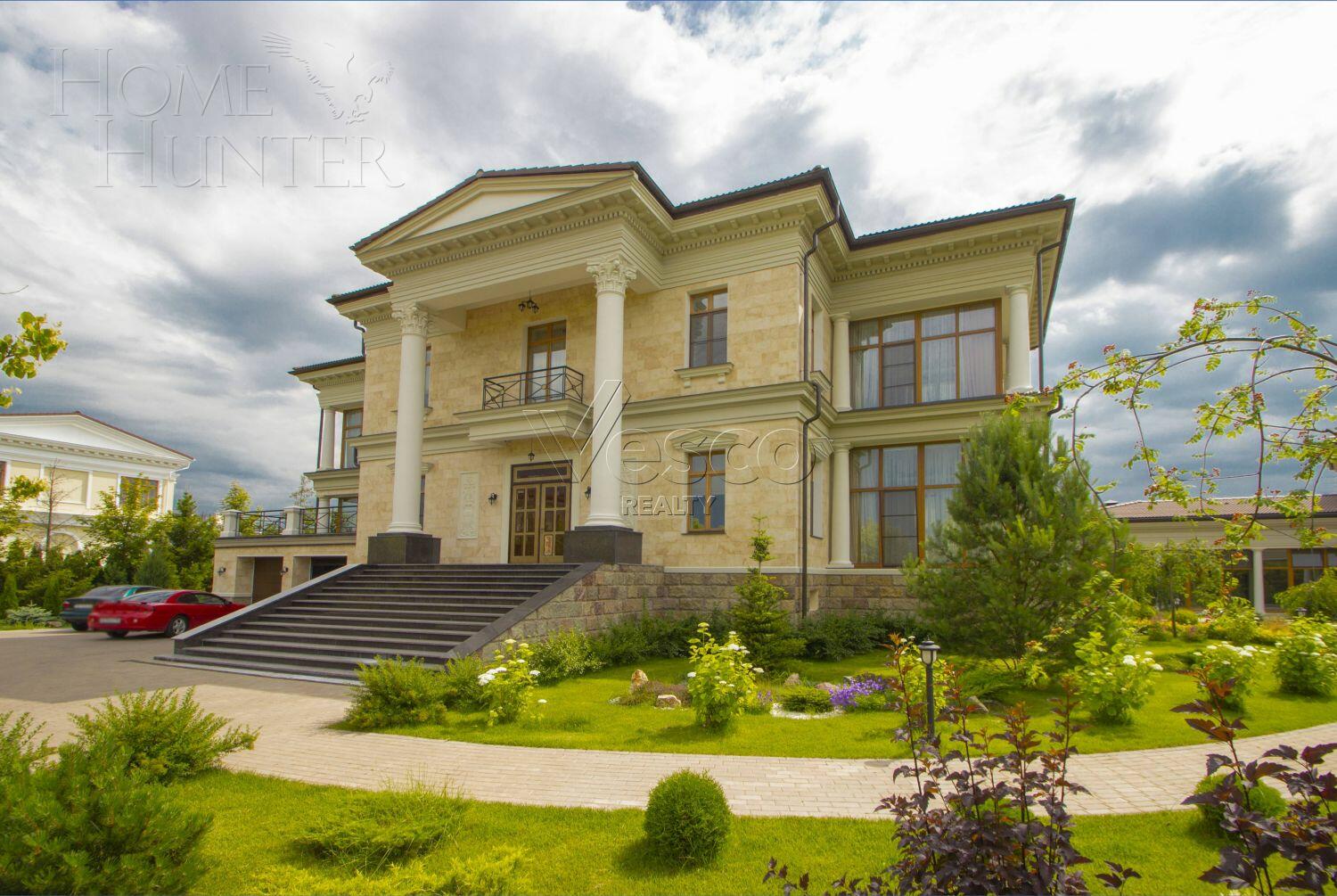 2-этажный коттедж 1 250 м² с отделкой