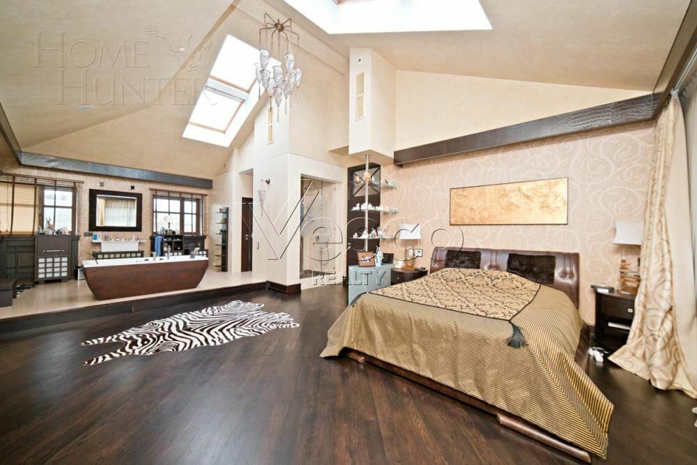 2-этажный коттедж 1 300 м² с отделкой