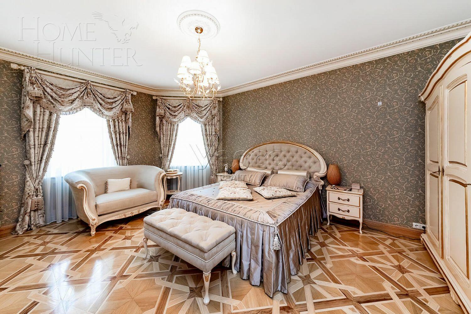 3-этажный коттедж 1 800 м² с отделкой