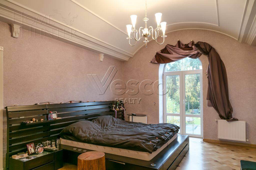 3-этажный коттедж 790 м² с отделкой