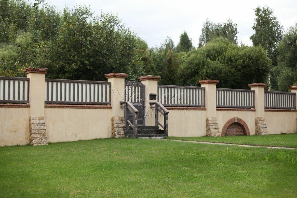 2-этажный коттедж 540 м² без отделки