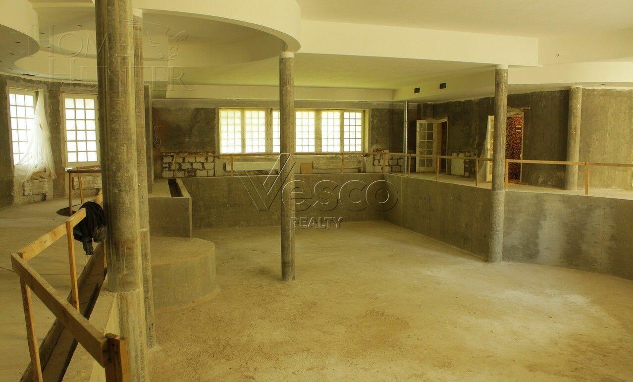 2-этажный коттедж 3 100 м² без отделки