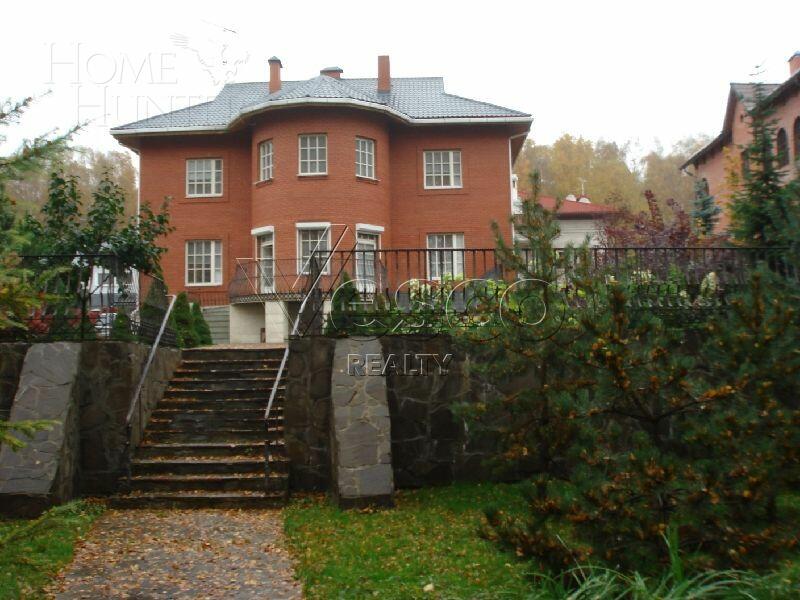 2-этажный коттедж 453 м² с отделкой