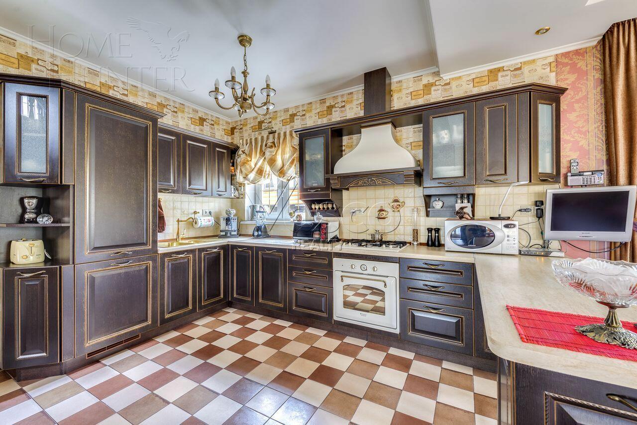 2-этажный коттедж 397 м² с отделкой