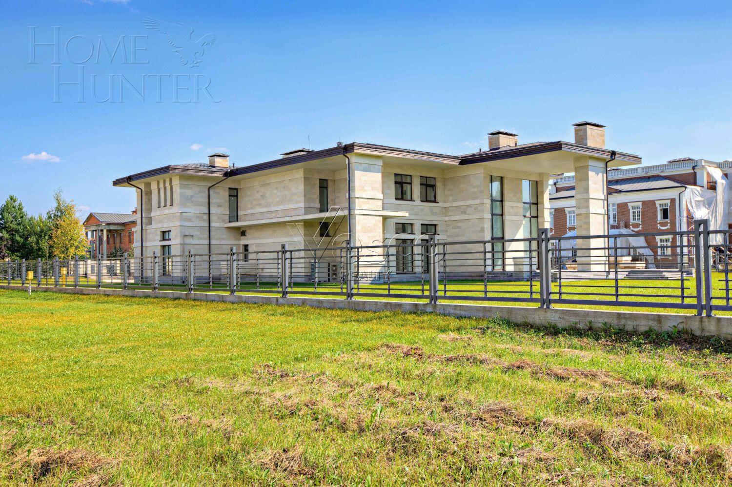 2-этажный коттедж 949 м² без отделки