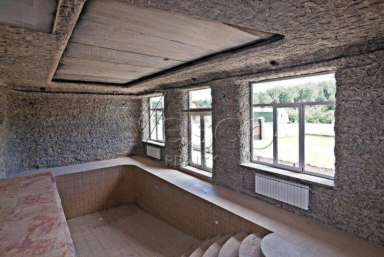 2-этажный коттедж 1 000 м² с отделкой