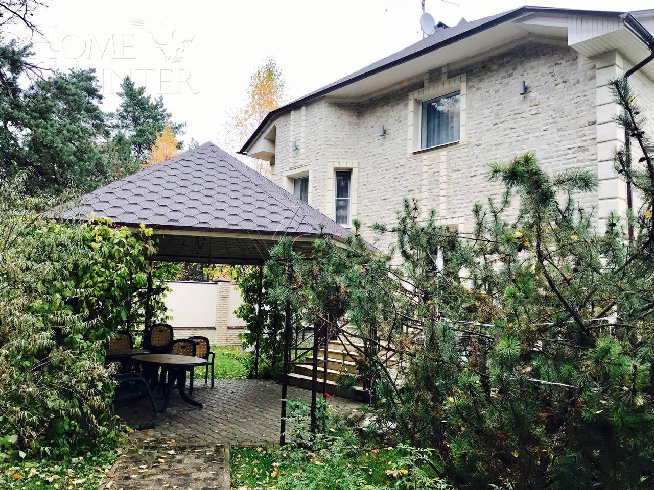 3-этажный коттедж 287 м² с отделкой