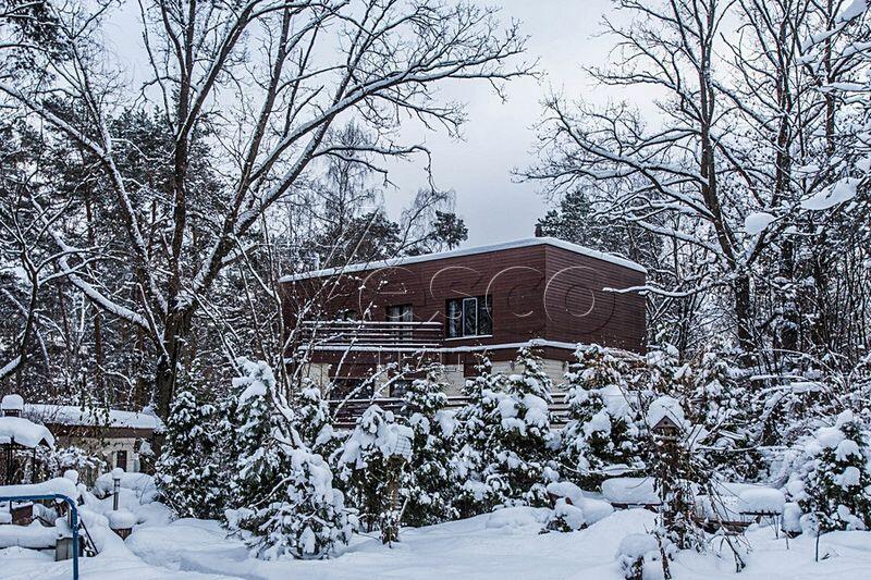 3-этажный коттедж 860 м² с отделкой