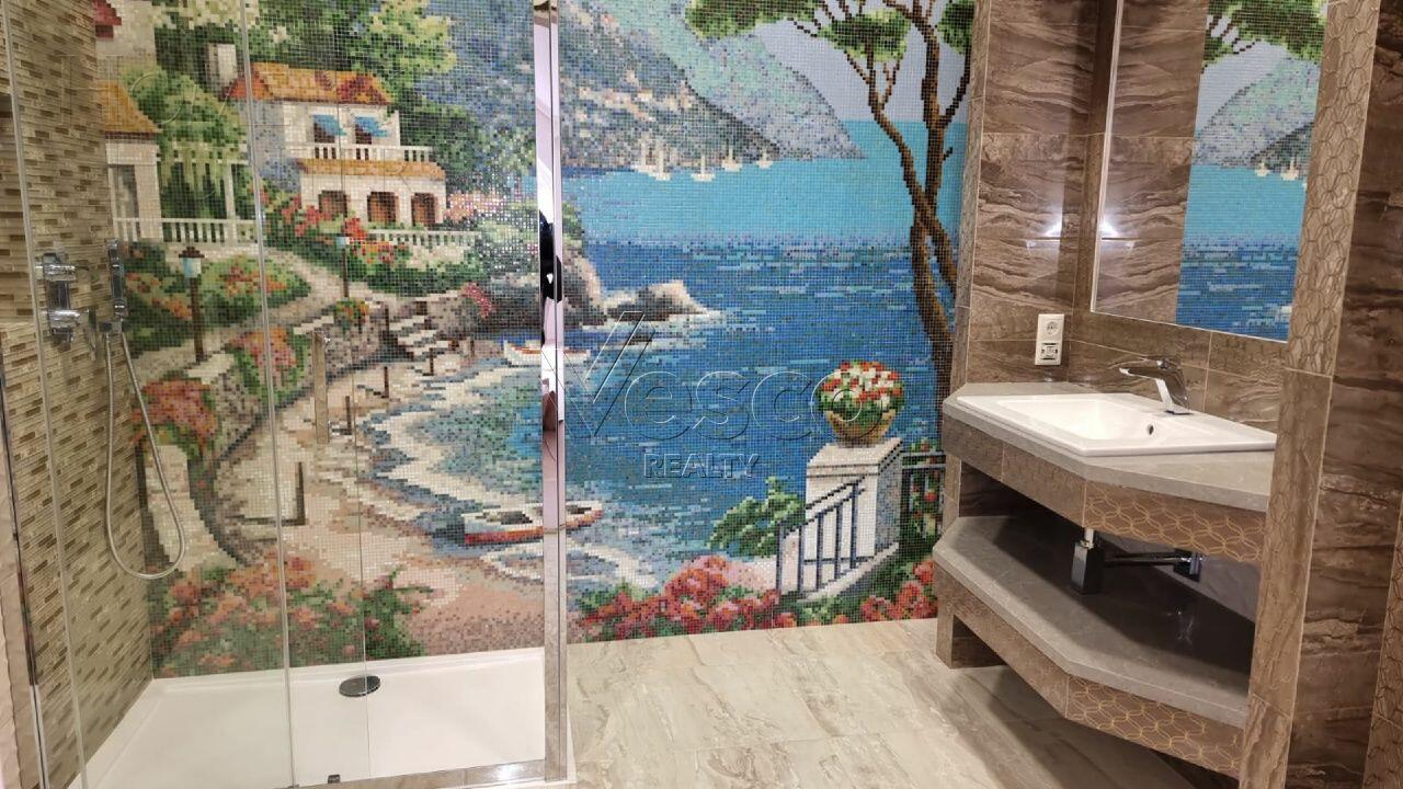 3-этажный коттедж 1 162 м² с отделкой