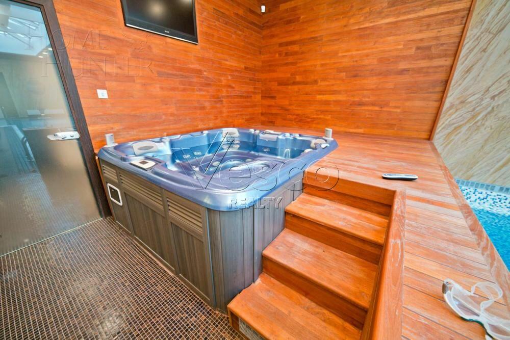 2-этажный коттедж 1 300 м² с отделкой