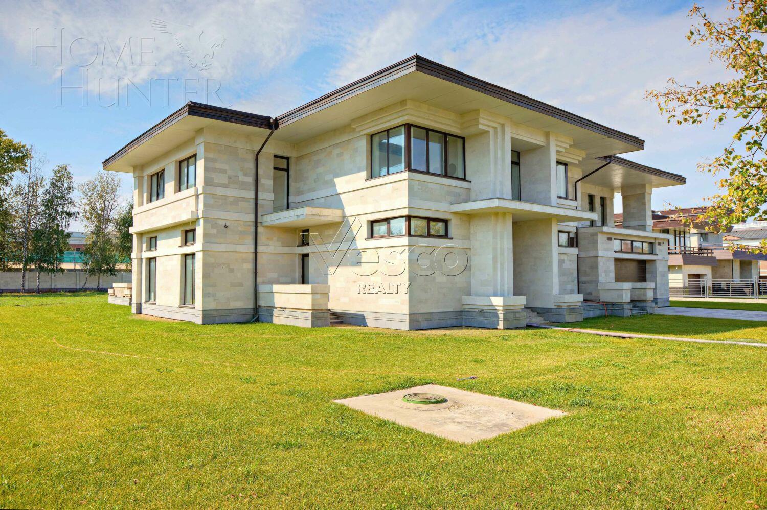 2-этажный коттедж 949 м² без отделки