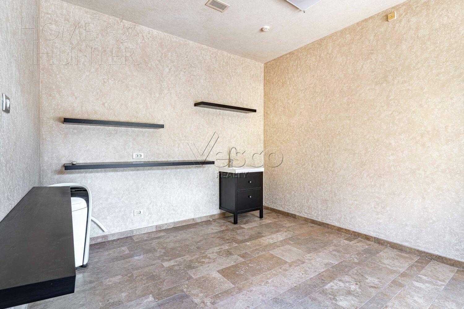 2-этажный коттедж 1 377 м² с отделкой