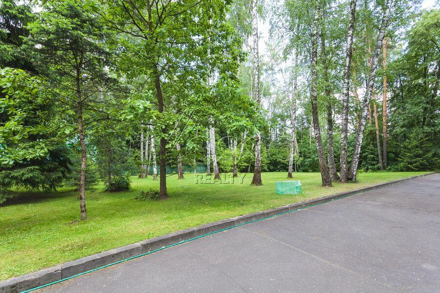 2-этажный коттедж 580 м² с отделкой