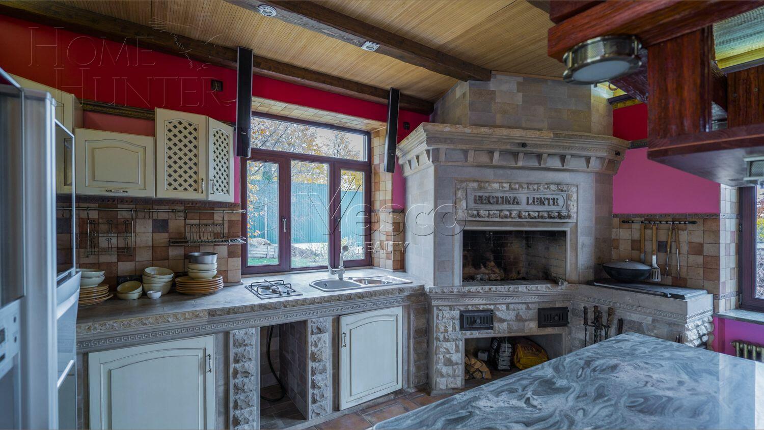 2-этажный коттедж 900 м² с отделкой