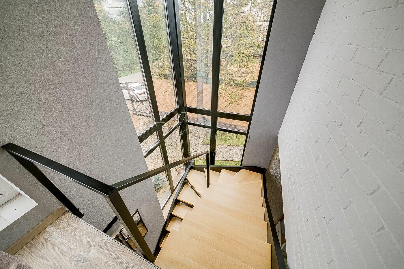 2-этажный коттедж 183 м² с отделкой