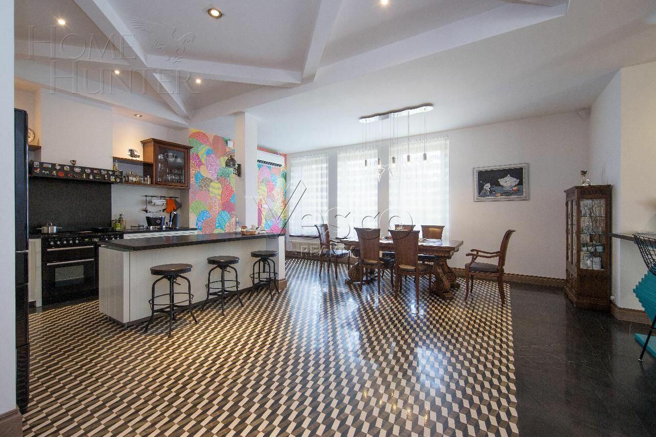 2-этажный коттедж 900 м² с отделкой