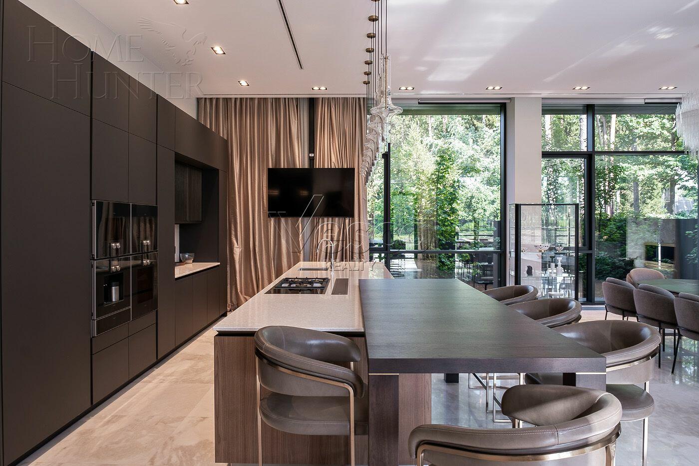 3-этажный коттедж 1 848 м² с отделкой