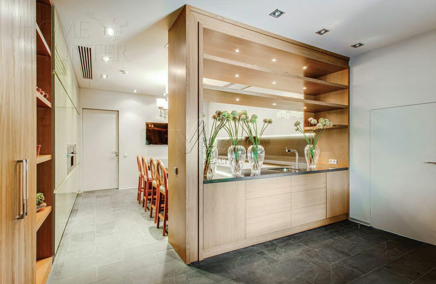 2-этажный коттедж 1 508 м² с отделкой