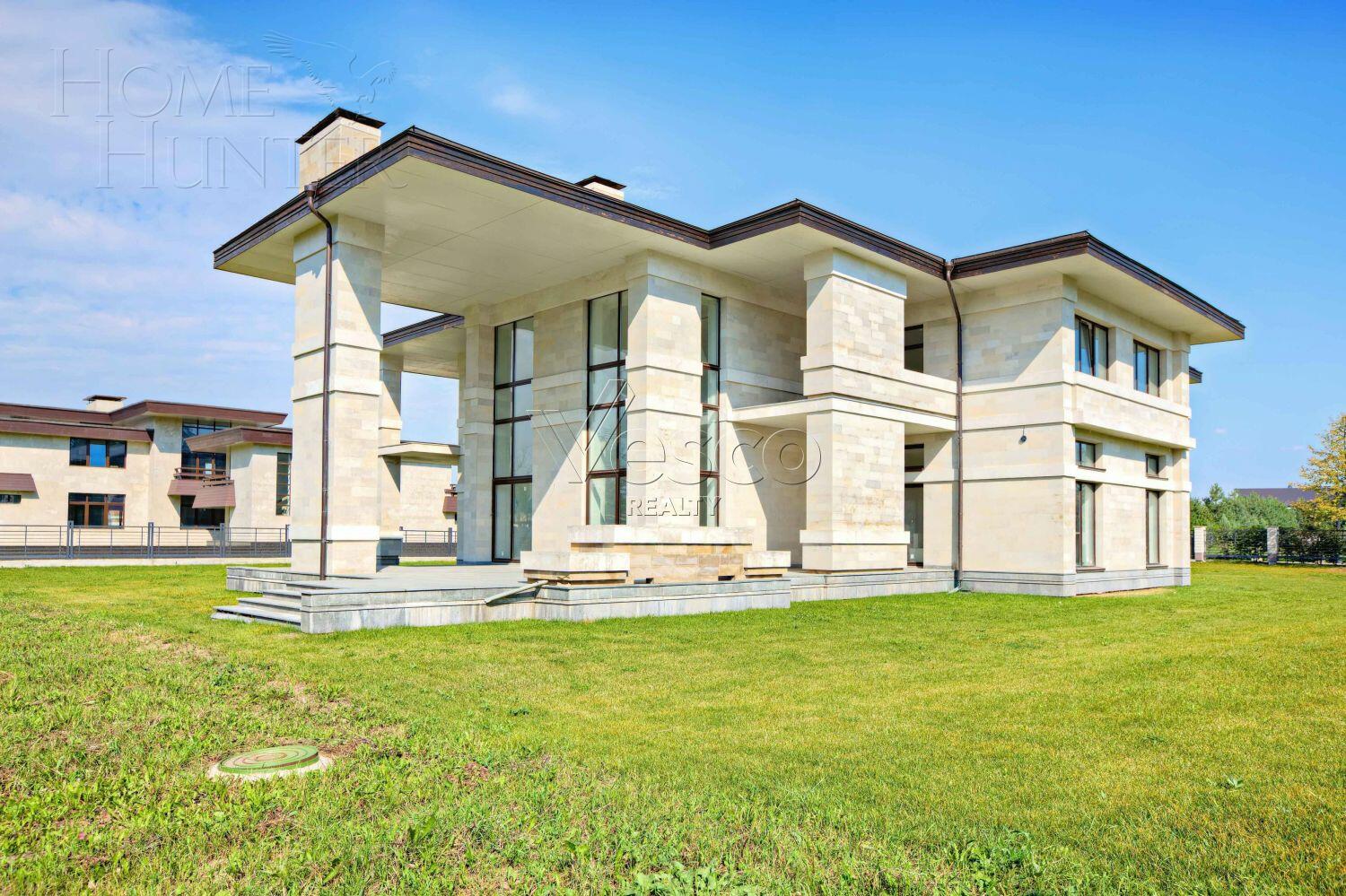 2-этажный коттедж 949 м² без отделки