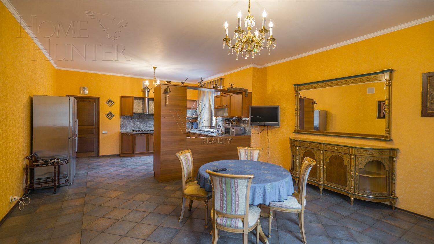 2-этажный коттедж 900 м² с отделкой