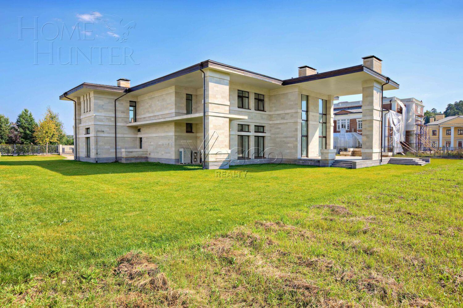 2-этажный коттедж 949 м² без отделки