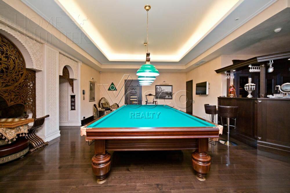 2-этажный коттедж 1 300 м² с отделкой