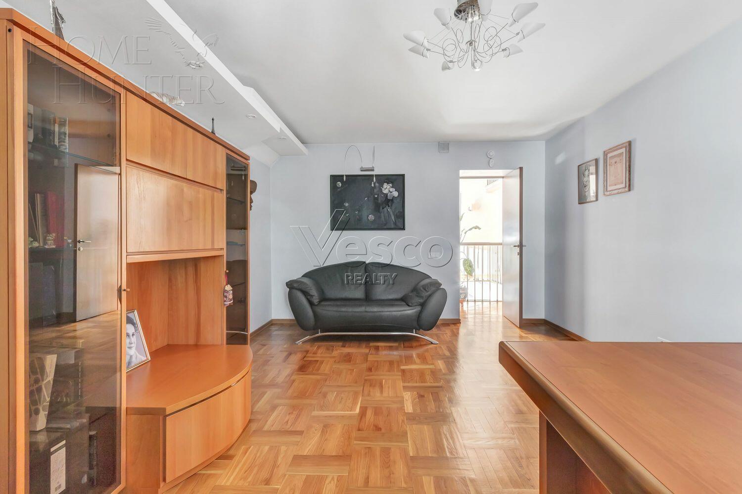 2-этажный коттедж 322 м² с отделкой