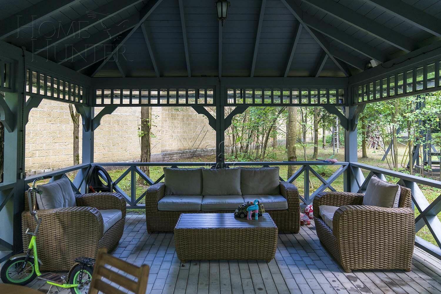 2-этажный коттедж 1 518 м² с отделкой