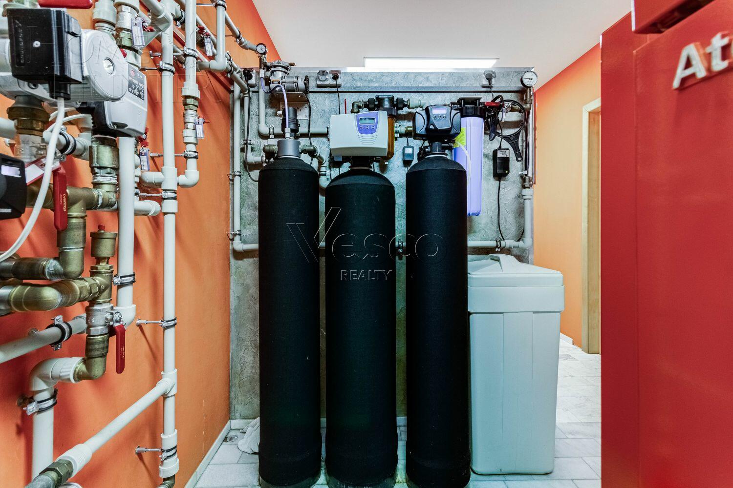 2-этажный коттедж 660 м² с отделкой