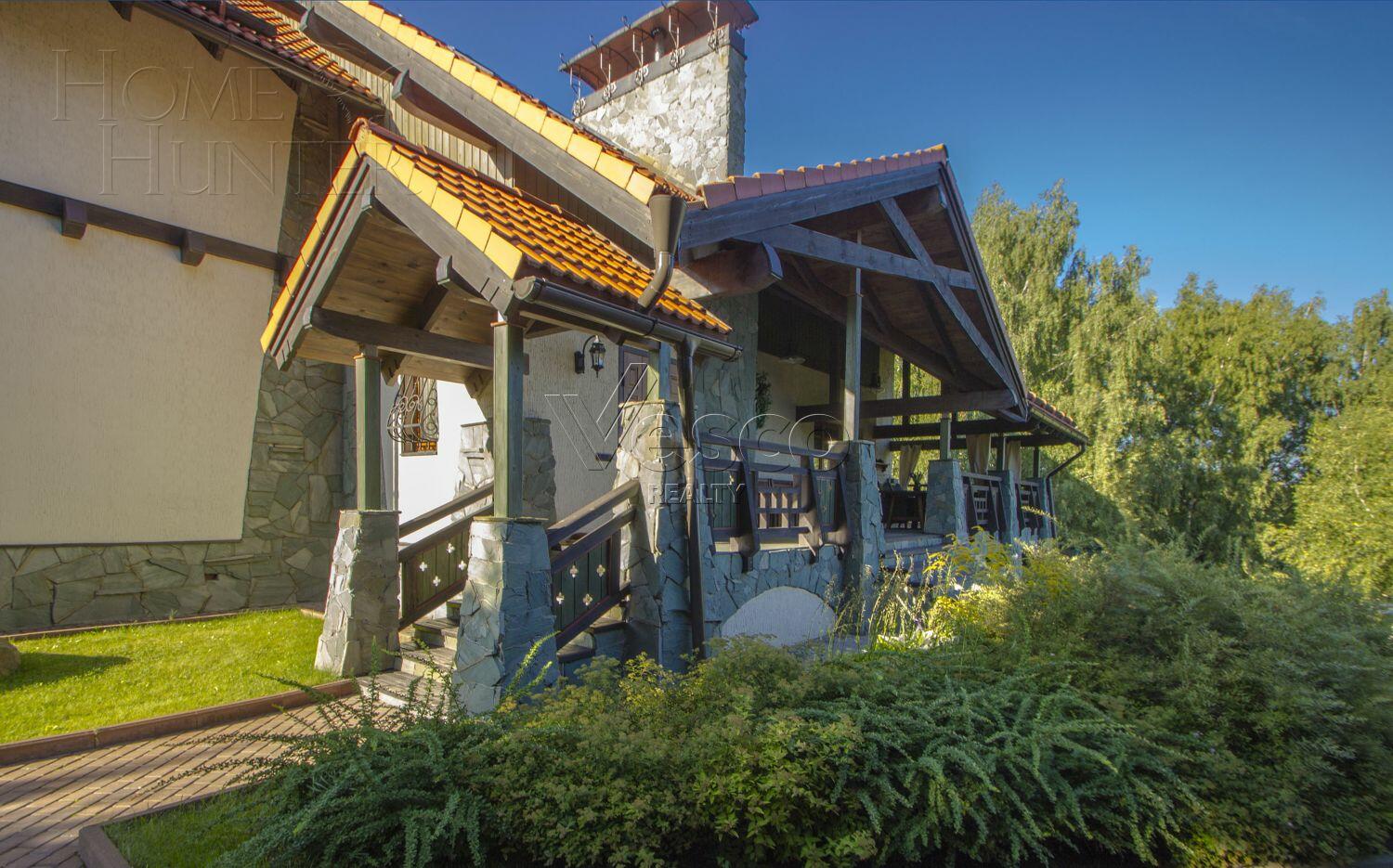 2-этажный коттедж 560 м² с отделкой