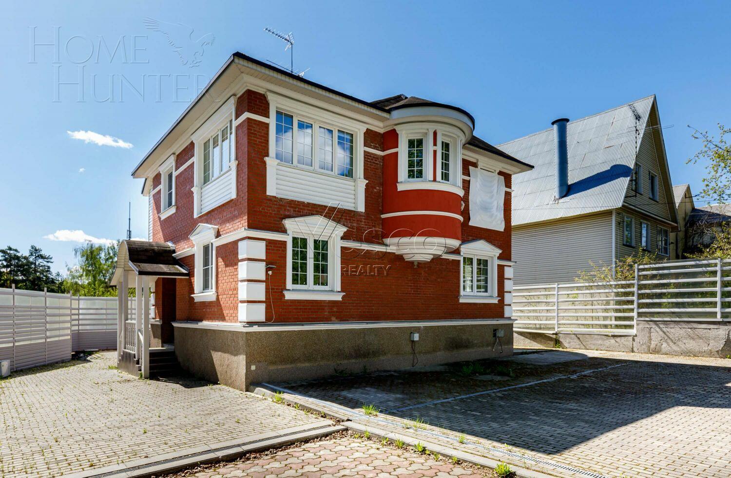 2-этажный коттедж 258 м² с отделкой