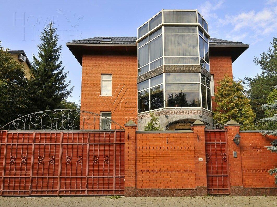 2-этажный коттедж 680 м² с отделкой