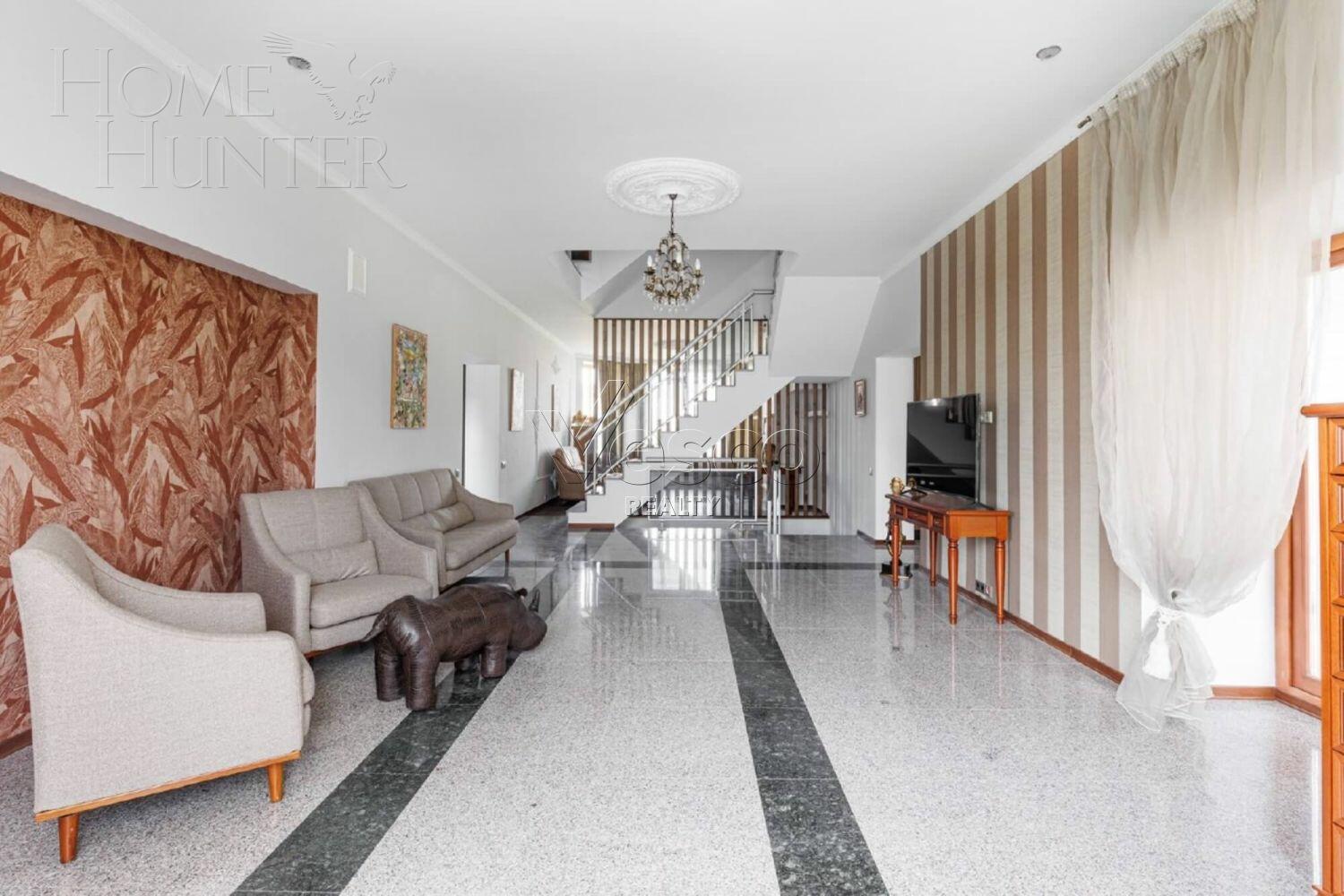 2-этажный коттедж 750 м² с отделкой