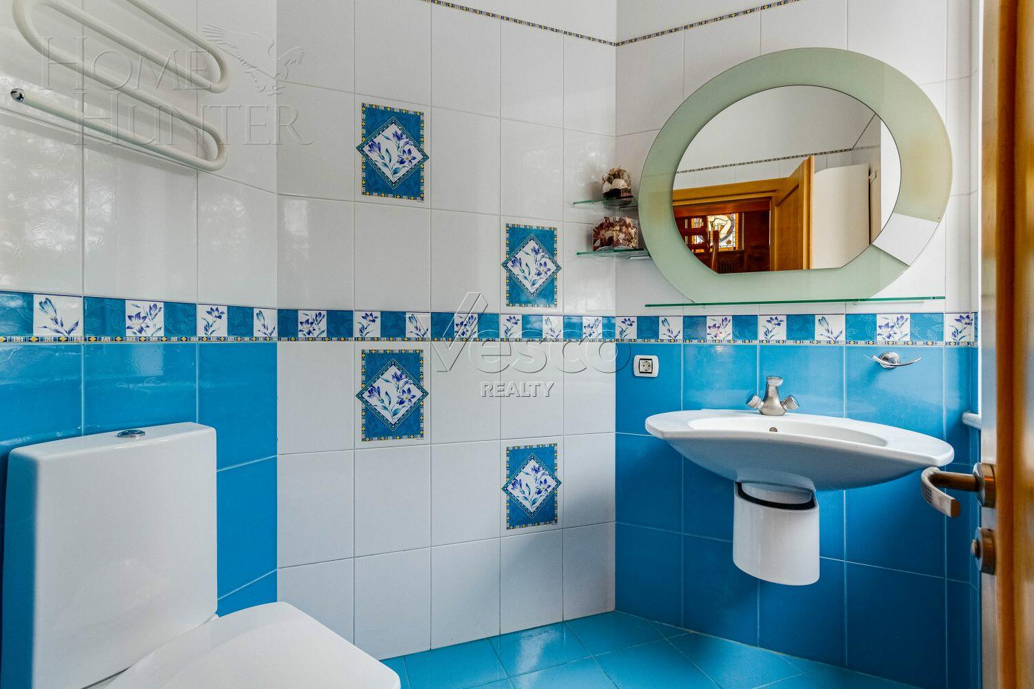 2-этажный коттедж 660 м² с отделкой