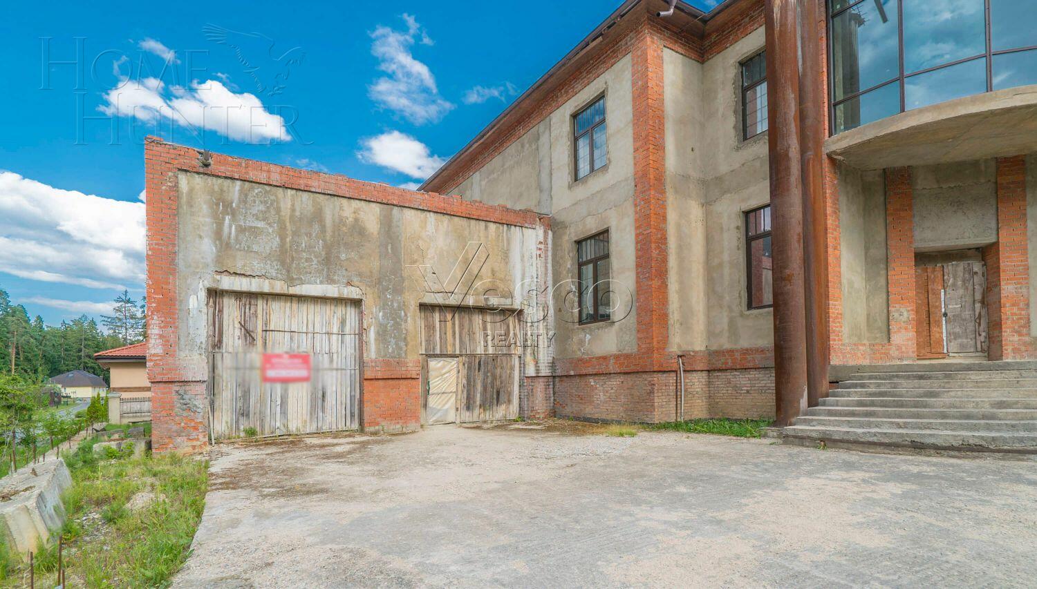 2-этажный коттедж 950 м² без отделки