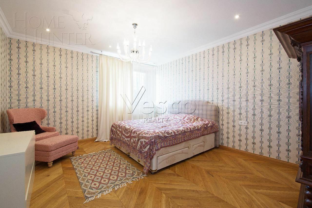 2-этажный коттедж 900 м² с отделкой