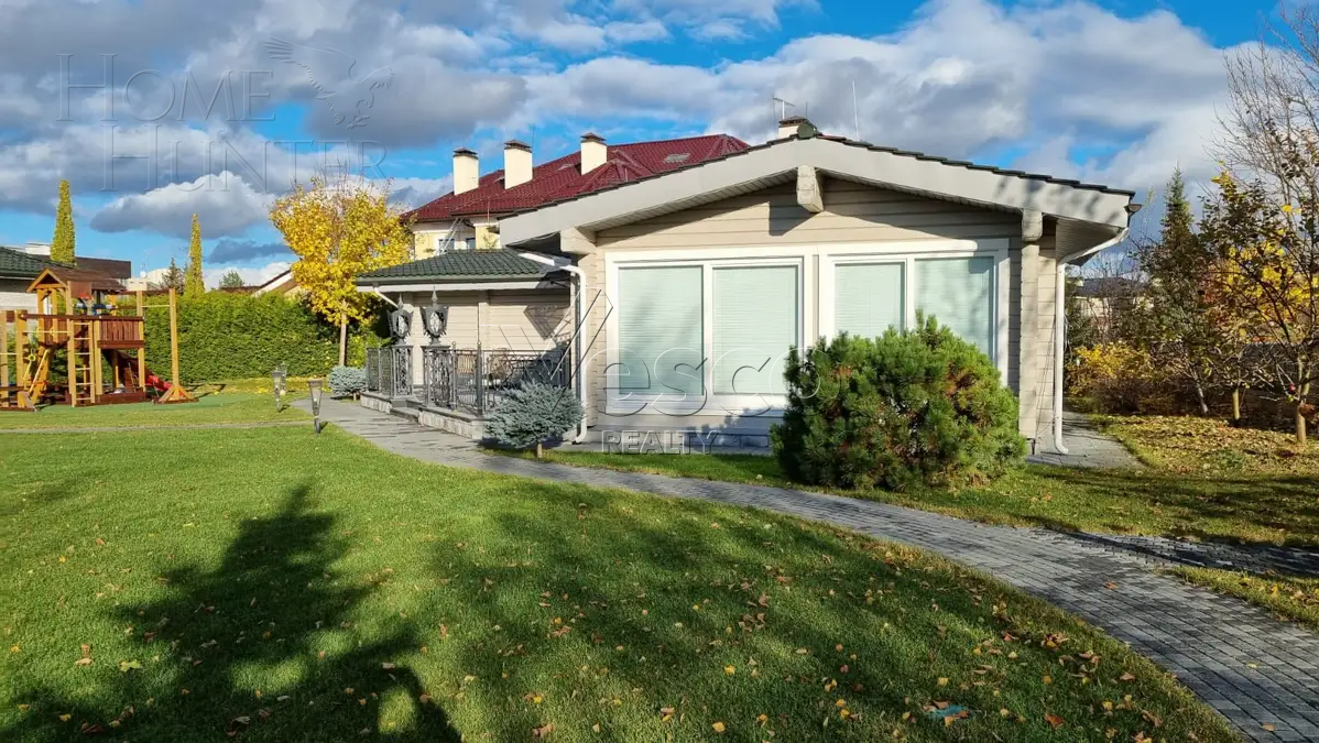 2-этажный коттедж 900 м² с отделкой